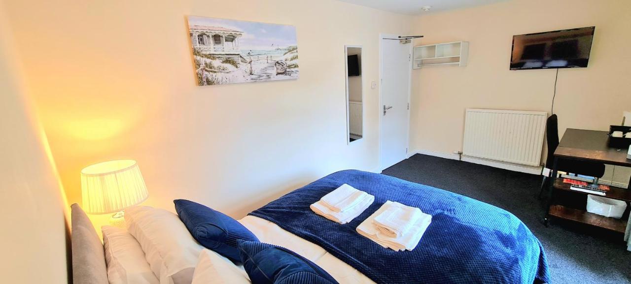 Modern Guest House - Central Inverness - Complimentary Snacks - Free Parking 외부 사진