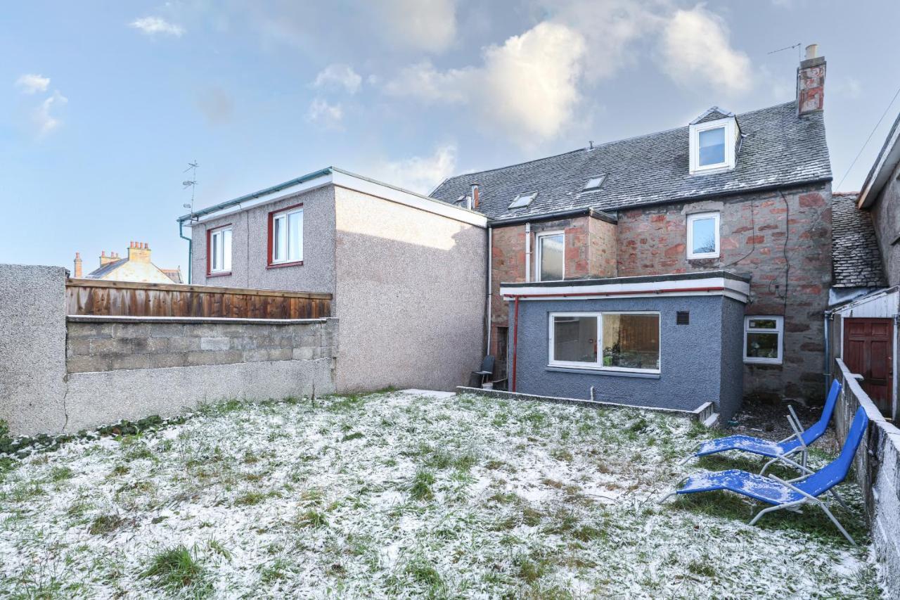 Modern Guest House - Central Inverness - Complimentary Snacks - Free Parking 외부 사진