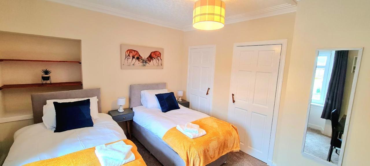 Modern Guest House - Central Inverness - Complimentary Snacks - Free Parking 외부 사진