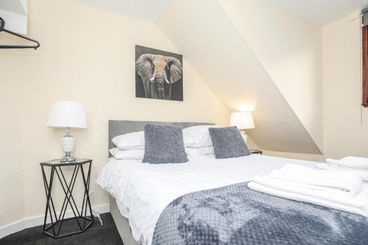 Modern Guest House - Central Inverness - Complimentary Snacks - Free Parking 외부 사진