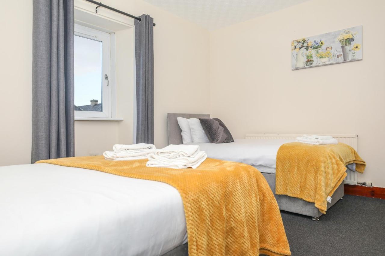 Modern Guest House - Central Inverness - Complimentary Snacks - Free Parking 외부 사진