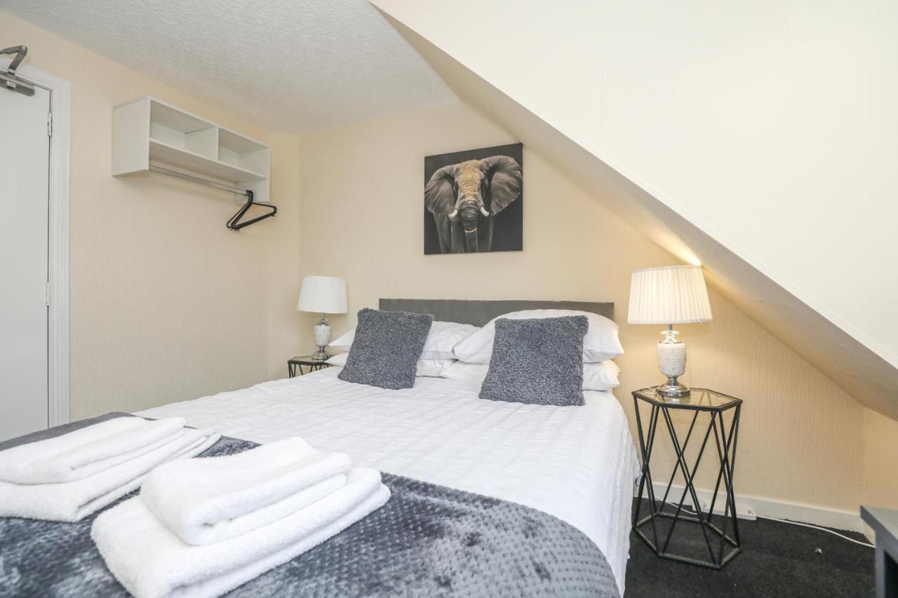 Modern Guest House - Central Inverness - Complimentary Snacks - Free Parking 외부 사진