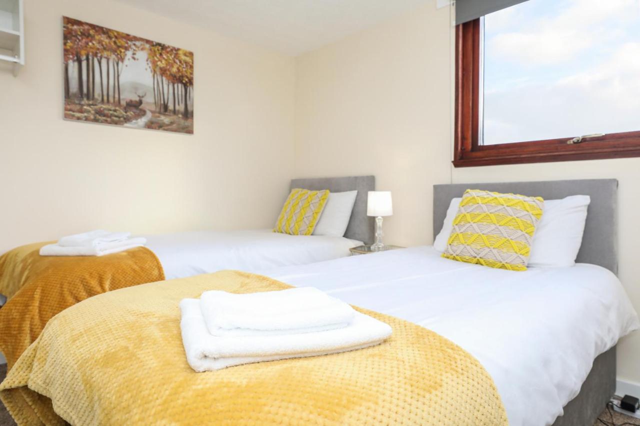 Modern Guest House - Central Inverness - Complimentary Snacks - Free Parking 외부 사진
