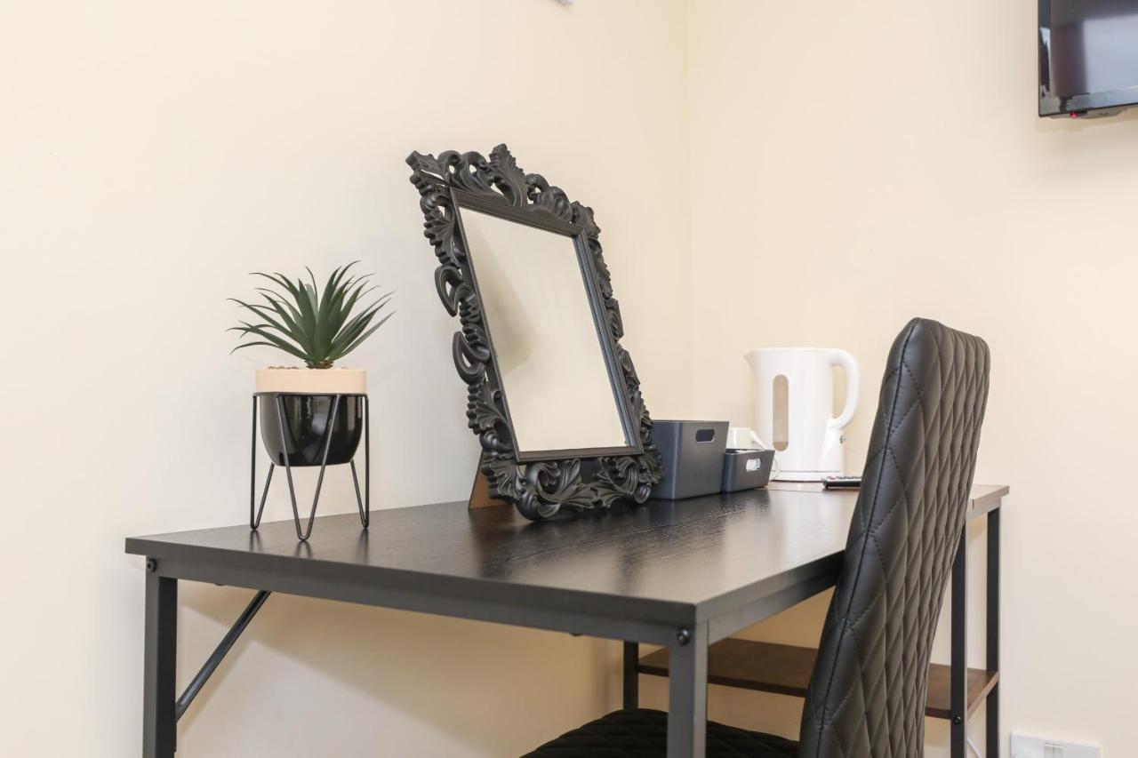 Modern Guest House - Central Inverness - Complimentary Snacks - Free Parking 외부 사진